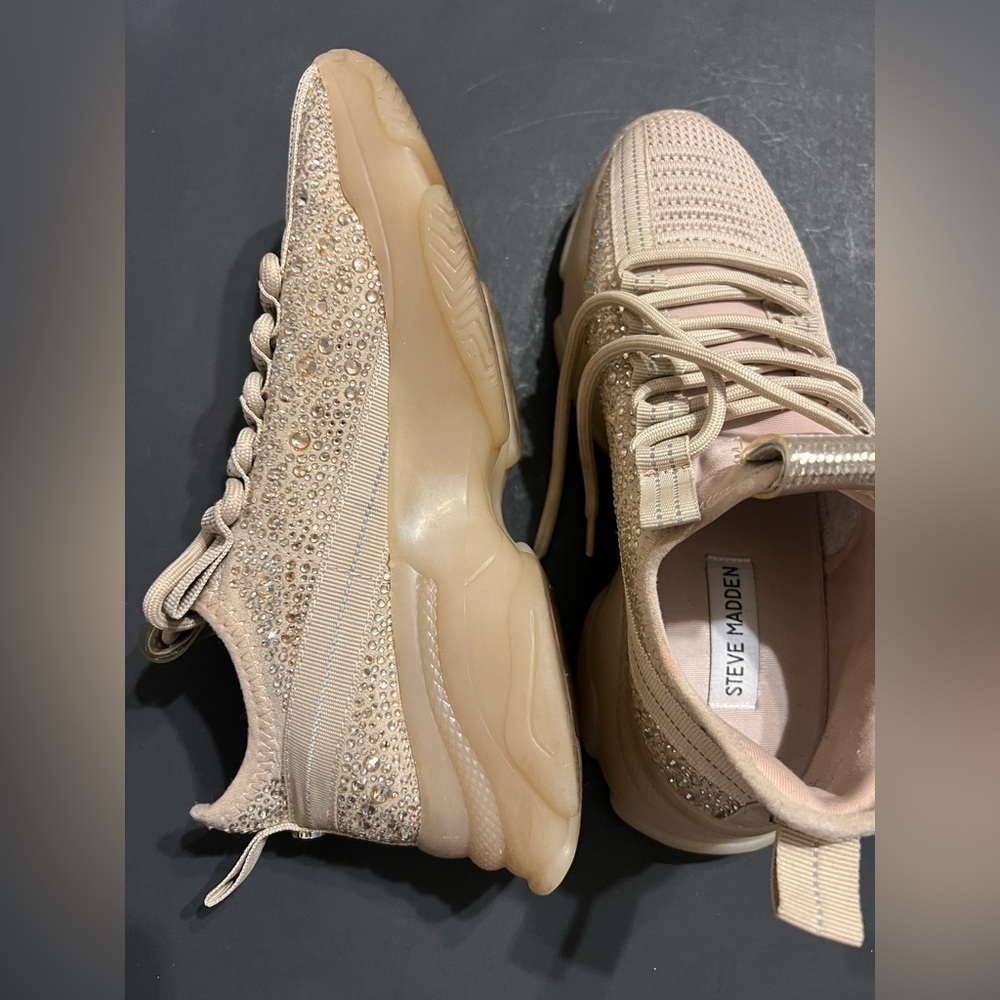 Skechers Women's Beige Sparkle Sneakers